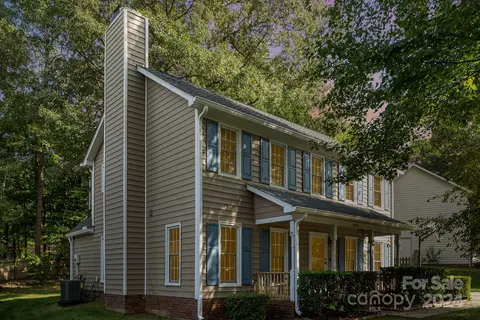 4315 Hounds Run Dr, Matthews, NC 28105