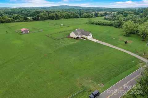1622 Dameron Rd, Bessemer City, NC 28016