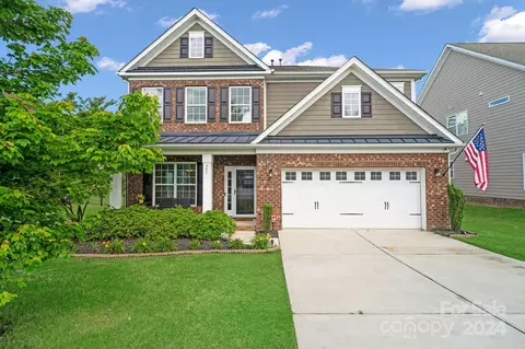 571 Brookhaven Dr, Fort Mill, SC 29708