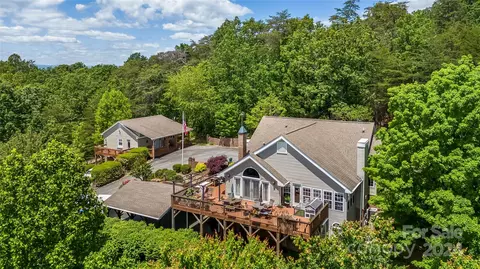 4037 Mountain View Cir, Lenoir, NC 28645