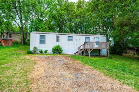 1703 Bradford Sw St SW, Lenoir, NC 28645