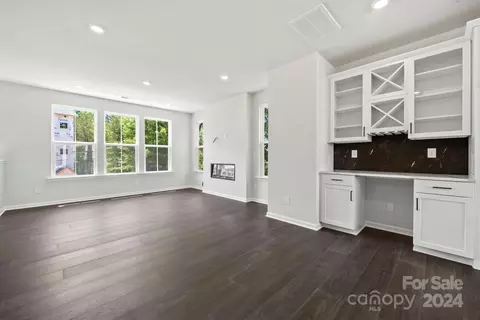 Living - 723 Carr Pl, Davidson, NC 28036 photo 4 of 4