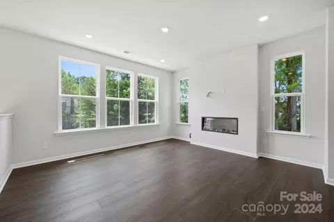 723 Carr Pl, Davidson, NC 28036
