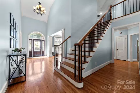 Entry Way - 6314 Fox Chase Dr, Davidson, NC 28036 photo 3 of 4