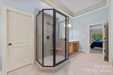 Bath - 6314 Fox Chase Dr, Davidson, NC 28036 photo 3 of 5