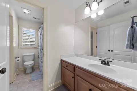 Bath - 6314 Fox Chase Dr, Davidson, NC 28036 photo 4 of 5