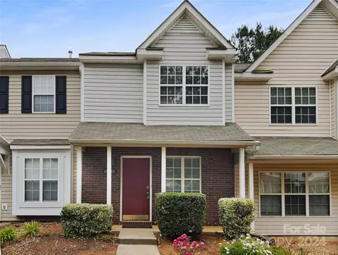 10580 English Setter Way, Charlotte, NC 28269