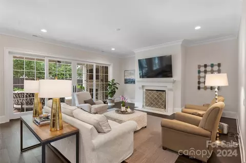 615 Spring St, Davidson, NC 28036 photo 6