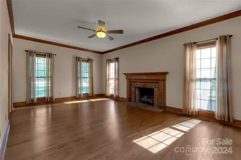 Living - 1001 Forest Dr, Lancaster, SC 29720 photo 3 of 4