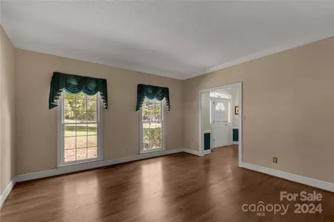 Living - 1001 Forest Dr, Lancaster, SC 29720 photo 1 of 4