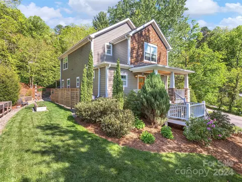 84 Bassett Rd, Asheville, NC 28804