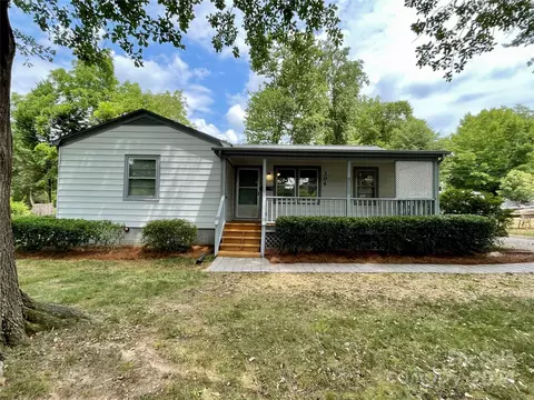 304 Rhyne St, Stanley, NC 28164