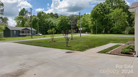 189 Floyd St, Denton, NC 27239 photo 7