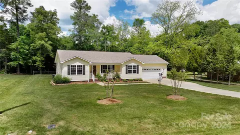 189 Floyd St, Denton, NC 27239 photo 3