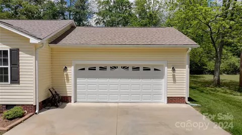 189 Floyd St, Denton, NC 27239 photo 6