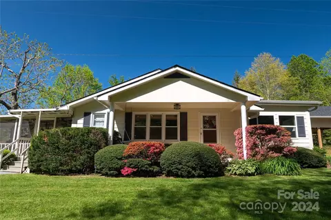 99 Burgin Cv, Burnsville, NC 28714
