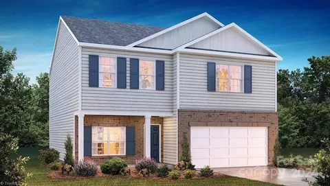192 Carriage Cove Cir, Mocksville, NC 27028