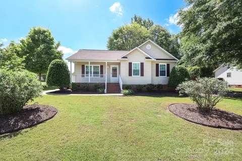 1631 Norfolk Ct, Rock Hill, SC 29730