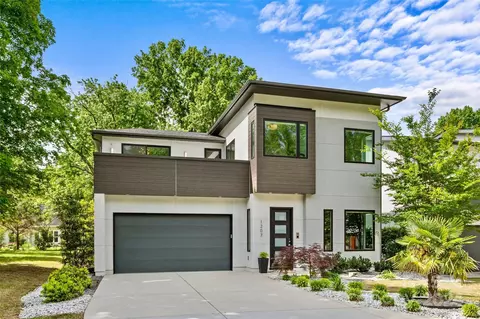 1207 Realta Dr, Charlotte, NC 28211