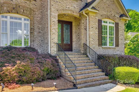 372 Colleton Ct, Rock Hill, SC 29732