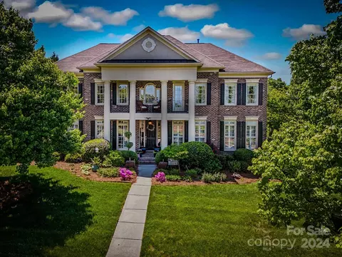 14602 Hollow Wood Rd, Huntersville, NC 28078