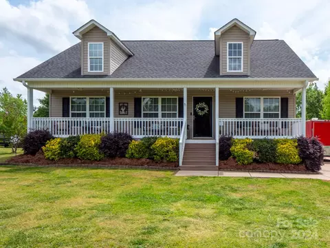 321 Springlake Rd, York, SC 29745