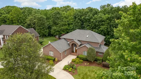 214 Stone Ridge Dr, Salisbury, NC 28146