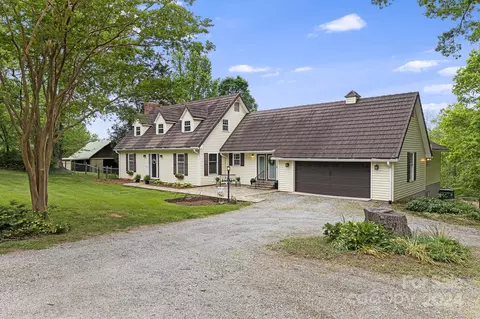 1220 Red Fox Rd, Tryon, NC 28782