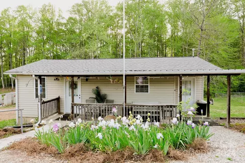 246 Condrey 910 Rd #9,10, Marion, NC 28752