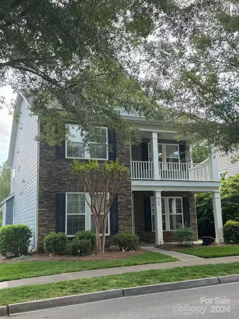 209 Poplar St, Belmont, NC 28012