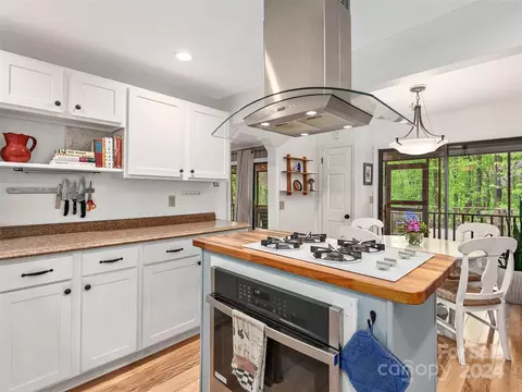 Kitchen - 20 Morrison Ln, Saluda, NC 28773 photo 3 of 3