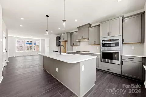 711 Carr Pl, Davidson, NC 28036