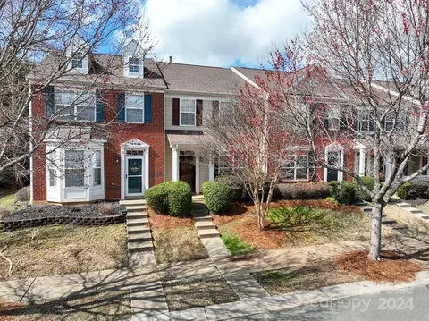 14042 Lyon Hill Ln, Huntersville, NC 28078