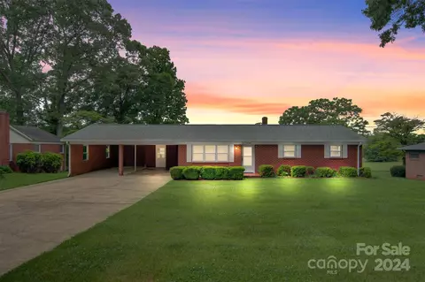 1206 4th Street Se Dr SE, Conover, NC 28613