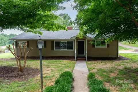 3205 Weston Ave, Gastonia, NC 28052