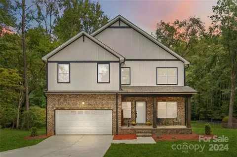 11601 Cresthill Dr, Mint Hill, NC 28227