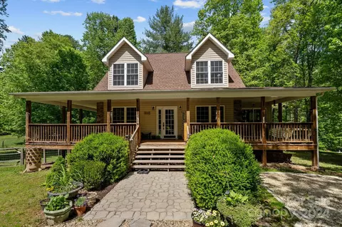 364 Heritage Ln, Mars Hill, NC 28754