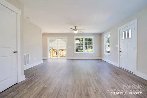 1408 Martin Luther King Jr Ave, Kannapolis, NC 28083 photo 9