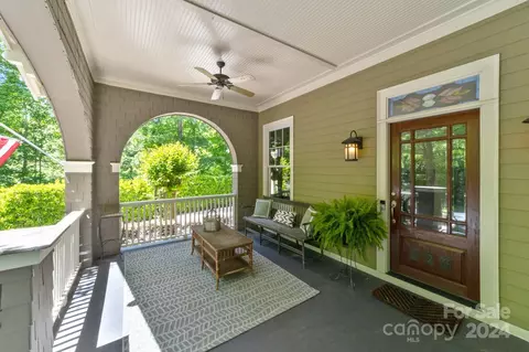 624 Wolfe St, Davidson, NC 28036 photo 3