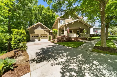 624 Wolfe St, Davidson, NC 28036 photo 2