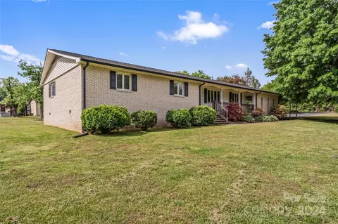 Exterior - 5625 Bringle Ferry Rd, Salisbury, NC 28146 photo 5 of 6
