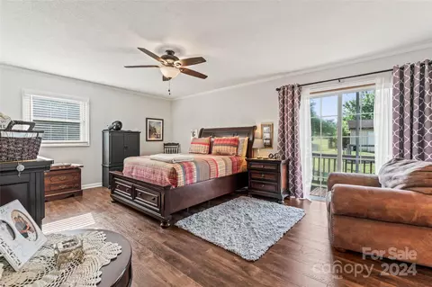 Bedroom - 5625 Bringle Ferry Rd, Salisbury, NC 28146 photo 4 of 8
