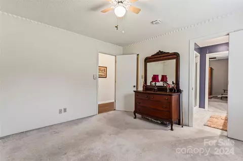 Bedroom - 5625 Bringle Ferry Rd, Salisbury, NC 28146 photo 6 of 8