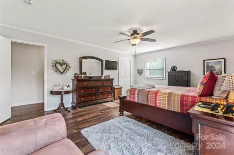 Bedroom - 5625 Bringle Ferry Rd, Salisbury, NC 28146 photo 2 of 8