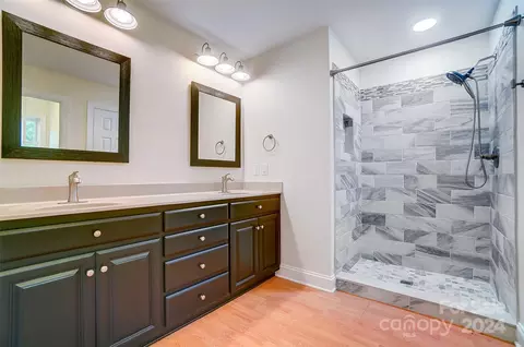 Bath - 6902 Honey Bee Rd, Monroe, NC 28110 photo 1 of 5