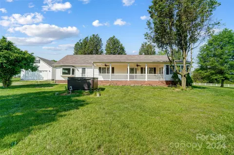Exterior - 6902 Honey Bee Rd, Monroe, NC 28110 photo 6 of 6