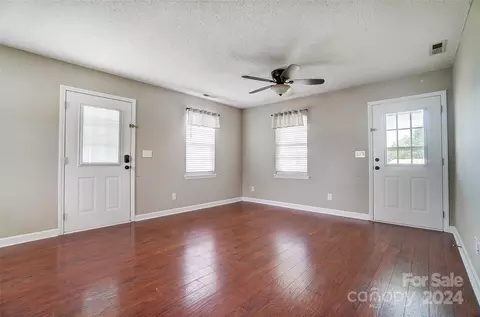 Living - 6902 Honey Bee Rd, Monroe, NC 28110 photo 5 of 8