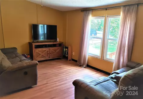 335 Lambert Dr, Lancaster, SC 29720 photo 3