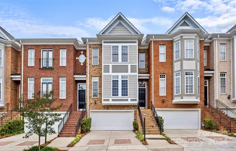 3008 Luke Crossing Dr, Charlotte, NC 28226