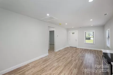 521 Central Ave, Lancaster, SC 29720 photo 11